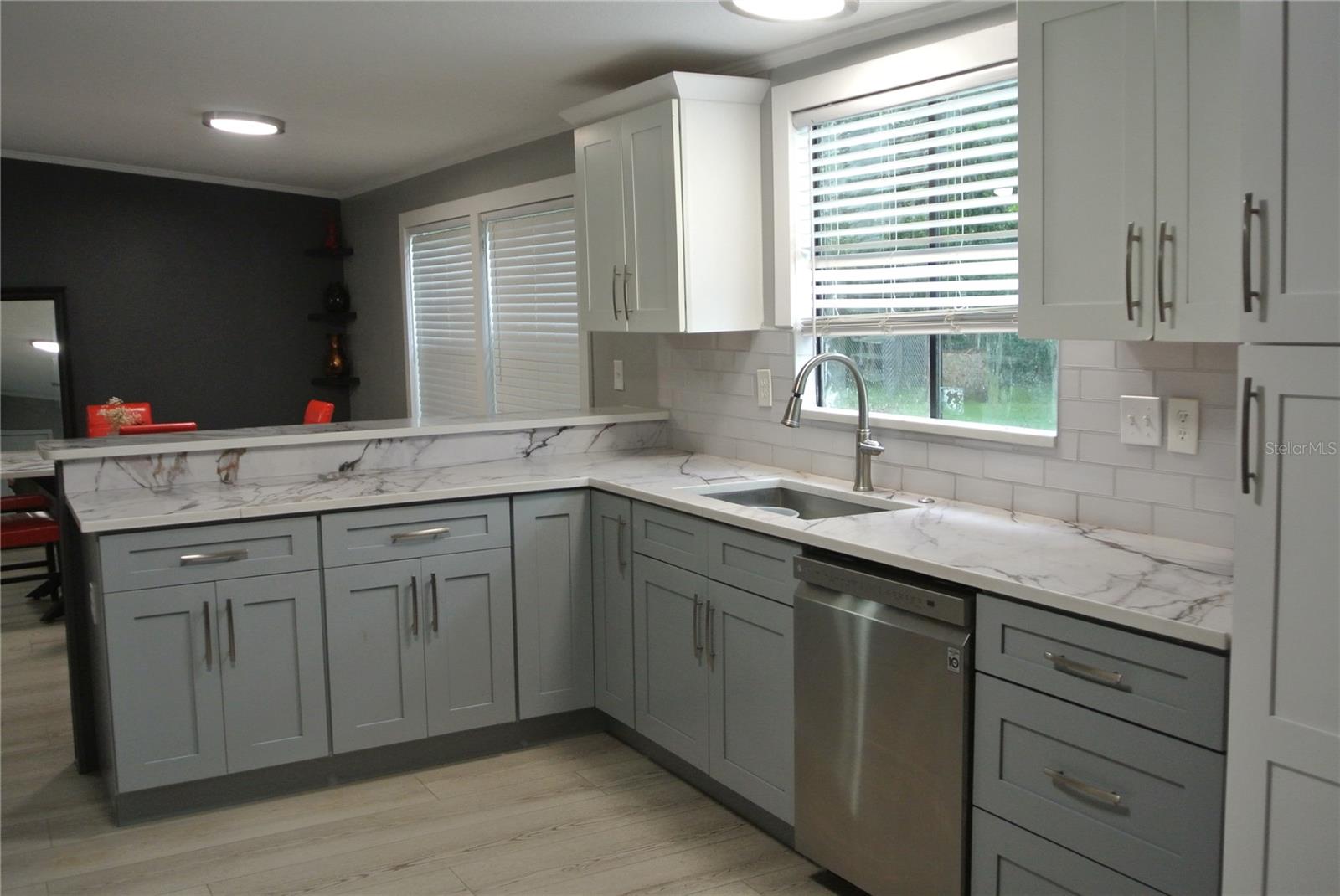 38122 CENTRAL AVE, ZEPHYRHILLS, FL — photo 19