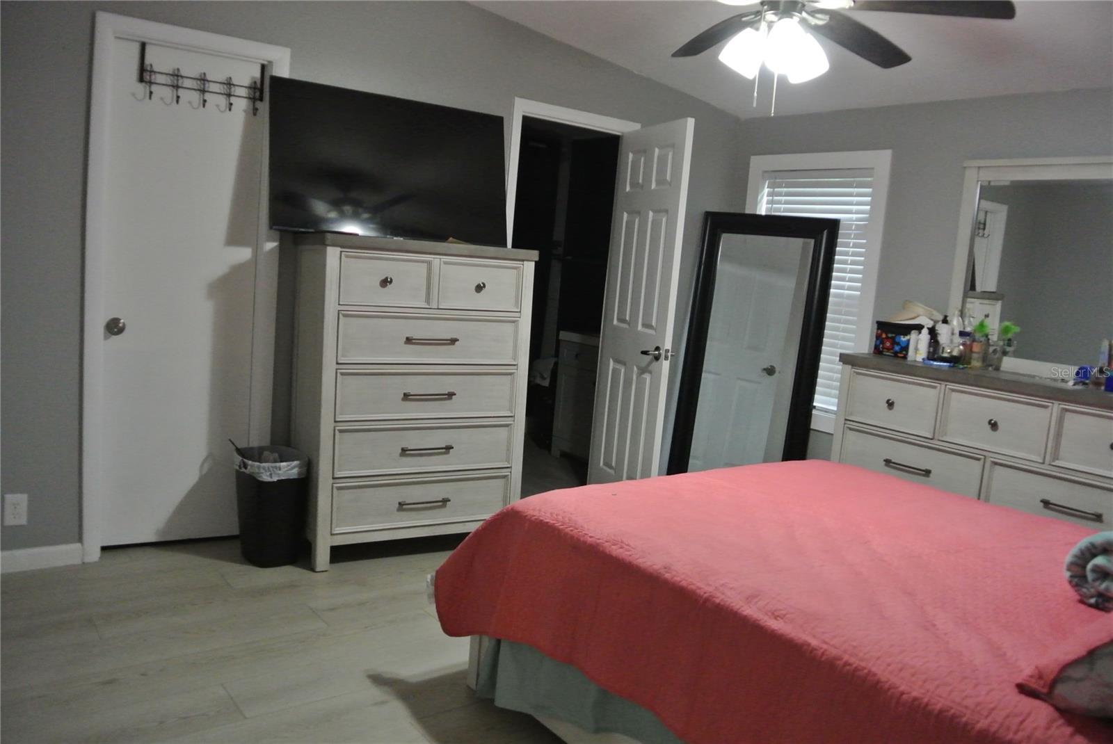 38122 CENTRAL AVE, ZEPHYRHILLS, FL — photo 28