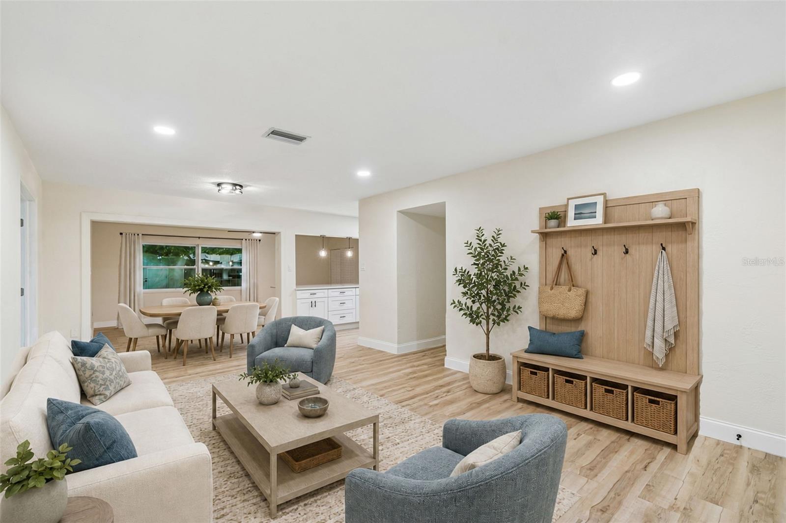 6781 33RD AVE N, ST PETERSBURG, FL — photo 7