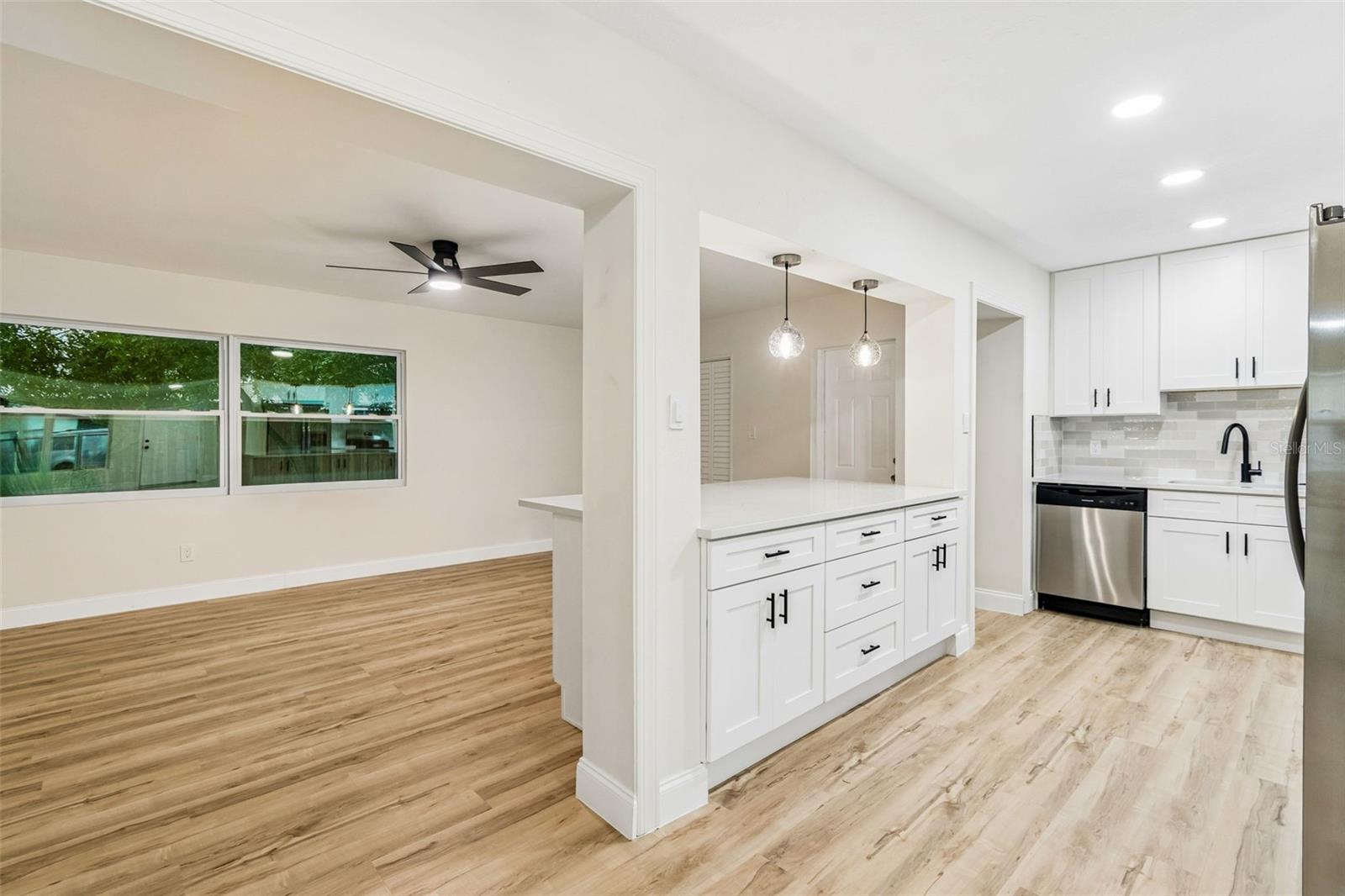 6781 33RD AVE N, ST PETERSBURG, FL — photo 13