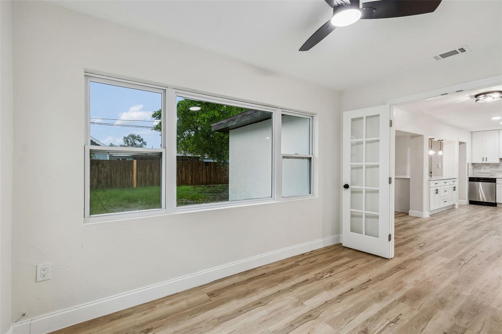 6781 33RD AVE N, ST PETERSBURG, FL — photo 29
