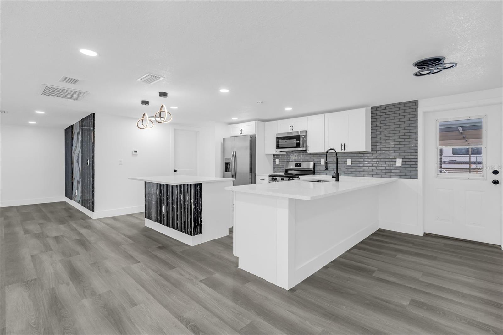 3325 DARLINGTON RD, HOLIDAY, FL — photo 17