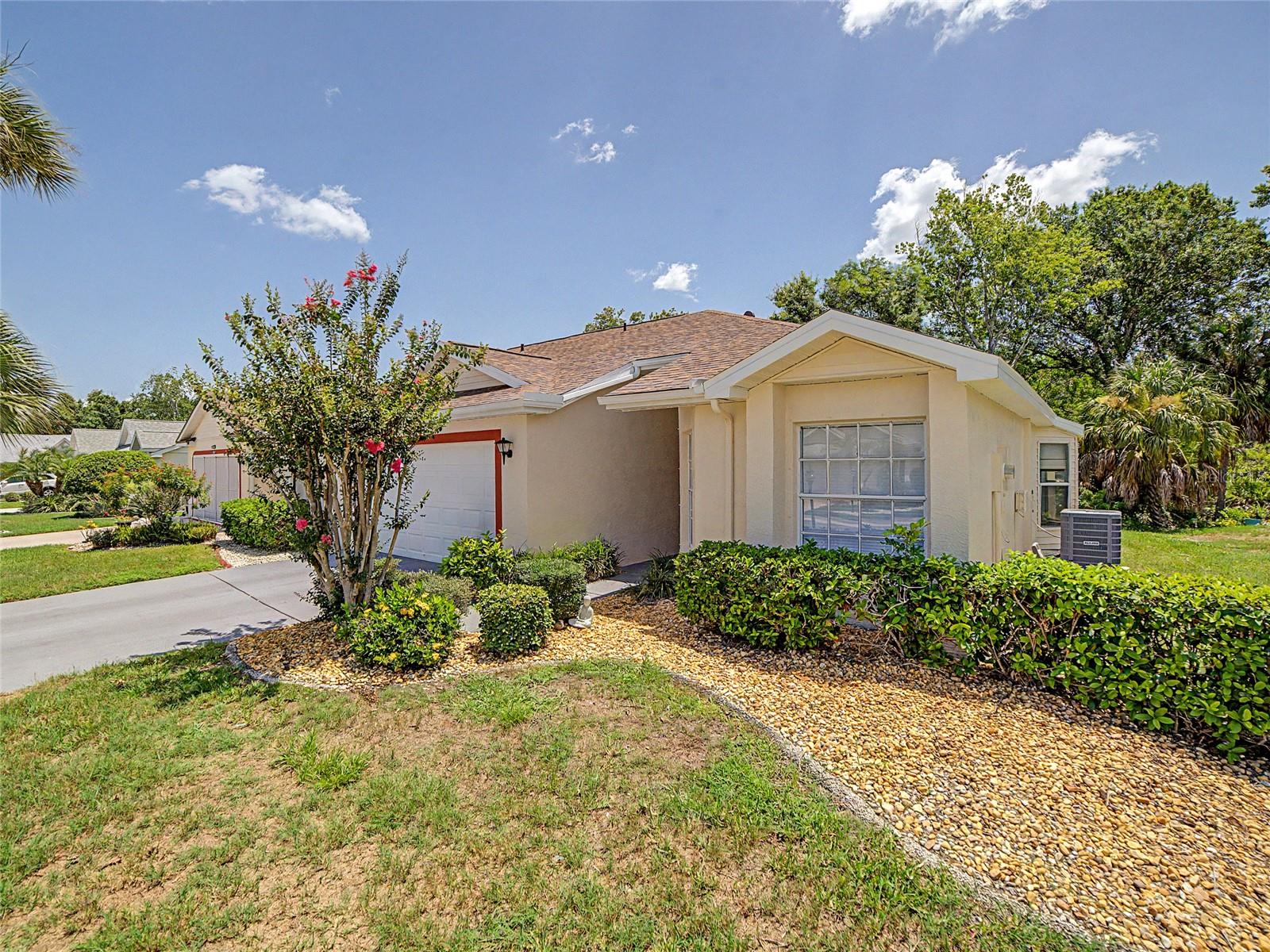2005 GARDENIA LANDINGS LN, SUN CITY CENTER, FL — photo 3