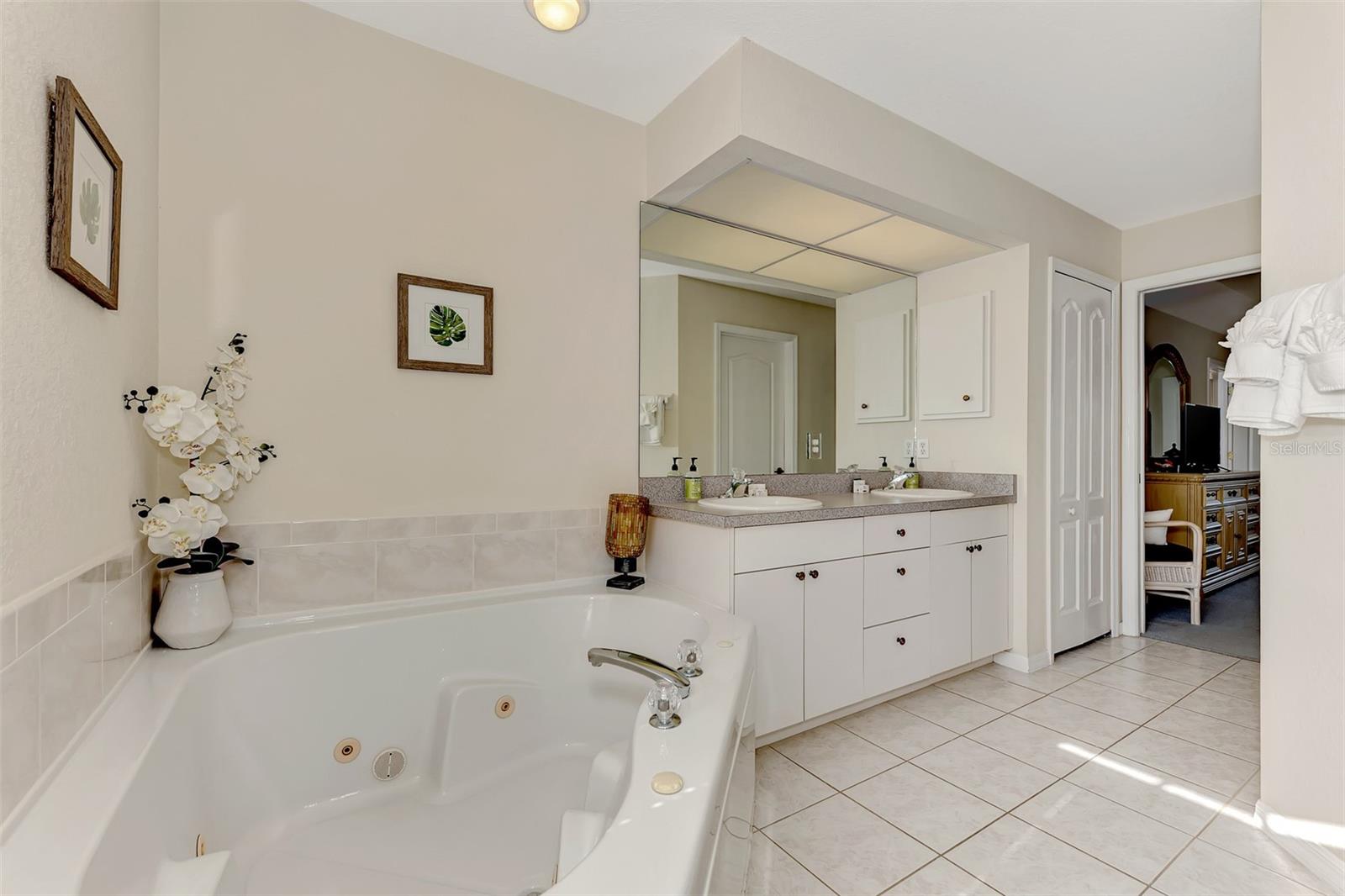 139 LONG MEADOW LANE LN, ROTONDA WEST, FL — photo 20