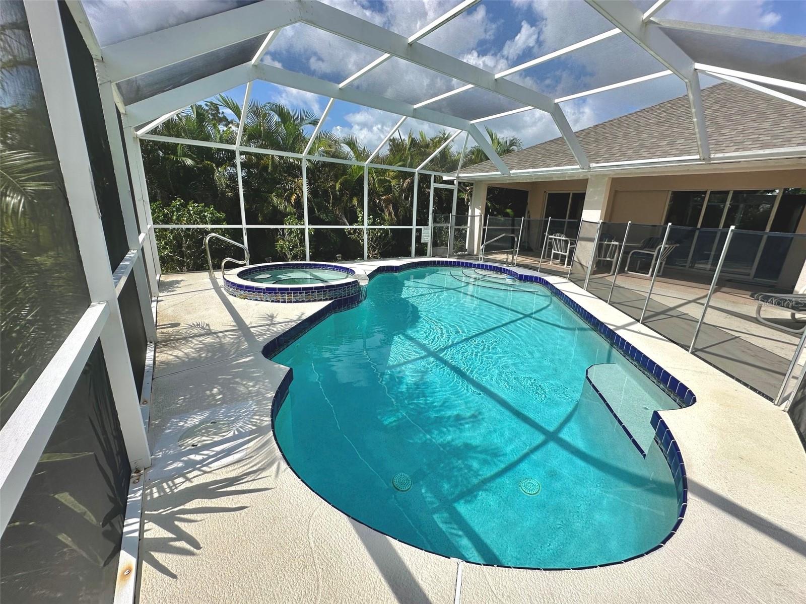 139 LONG MEADOW LANE LN, ROTONDA WEST, FL — photo 27