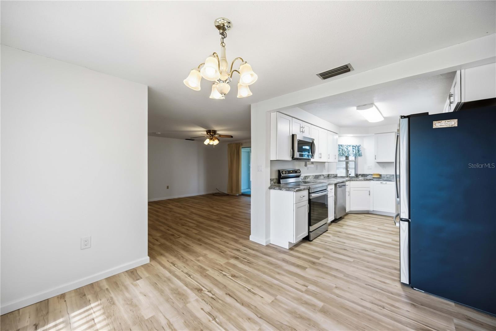 3249 SUNRISE TRL, PORT CHARLOTTE, FL — photo 9