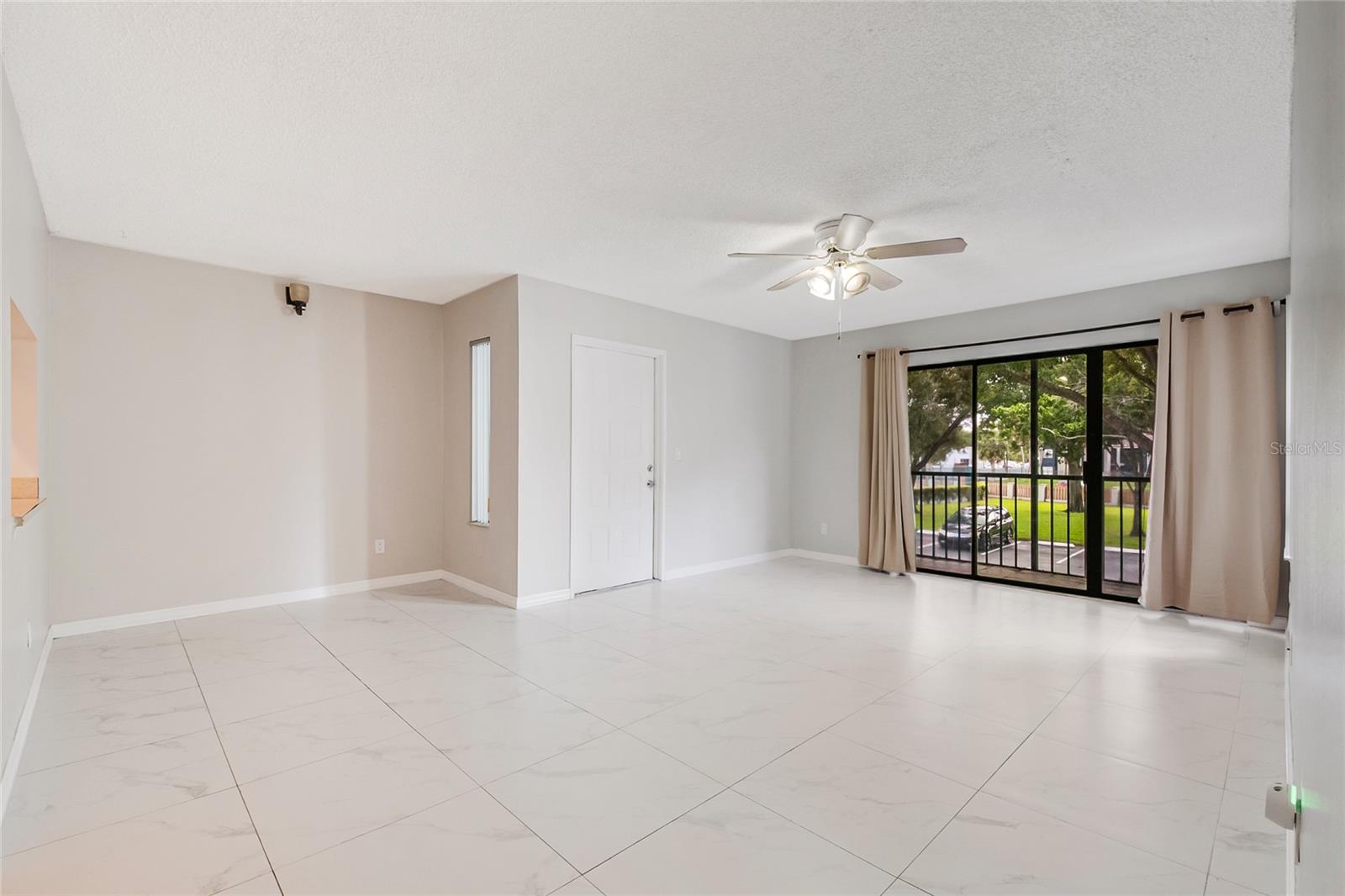 8201 SUN SPRING CIR #C2, ORLANDO, FL — photo 8