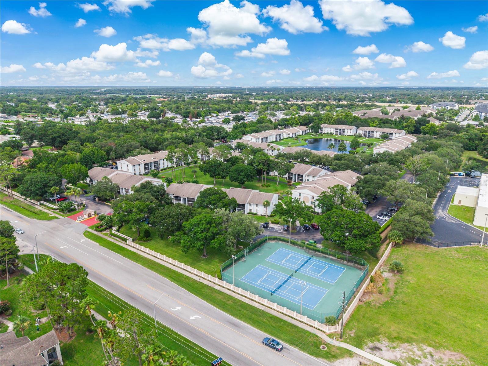 8201 SUN SPRING CIR #C2, ORLANDO, FL — photo 39