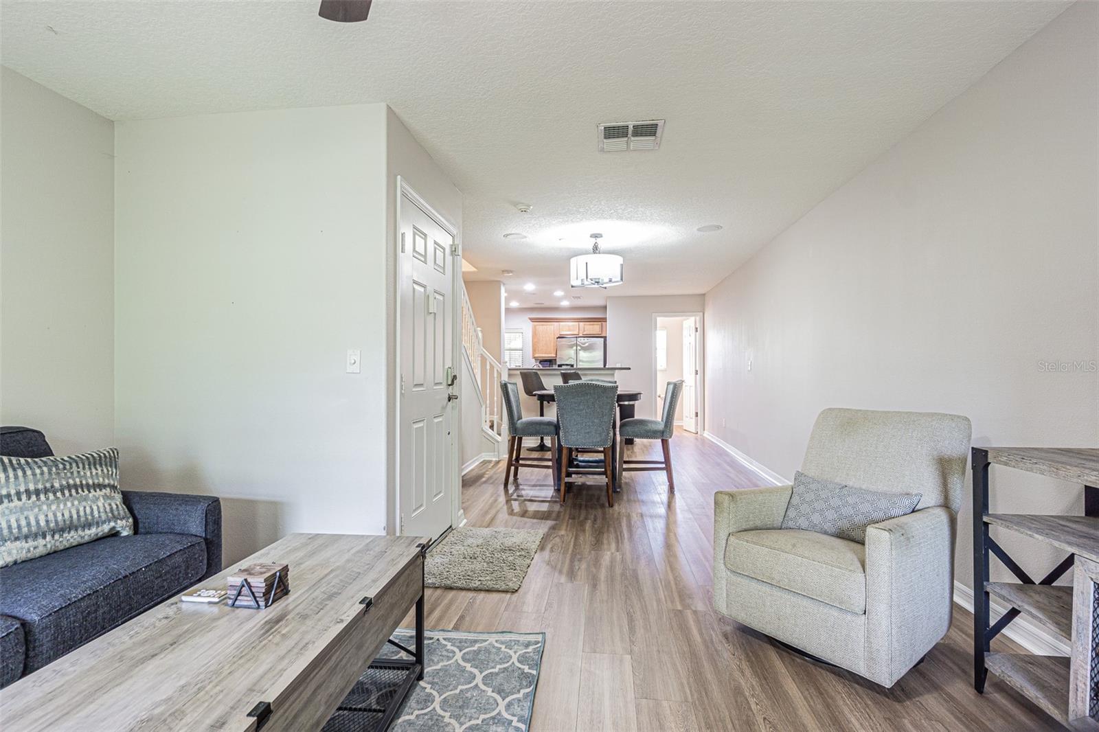 526 WHEATON TRENT PL, TAMPA, FL — photo 4