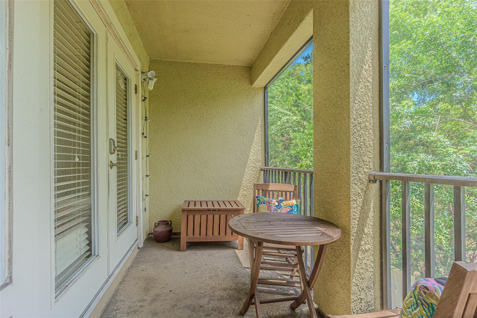 526 WHEATON TRENT PL, TAMPA, FL — photo 9