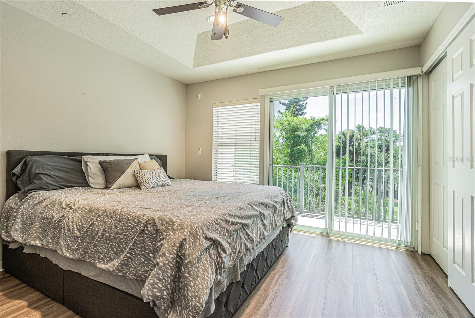 526 WHEATON TRENT PL, TAMPA, FL — photo 10