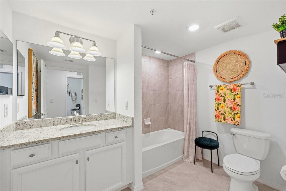 6055 WORSHAM LN #101, BRADENTON, FL — photo 33