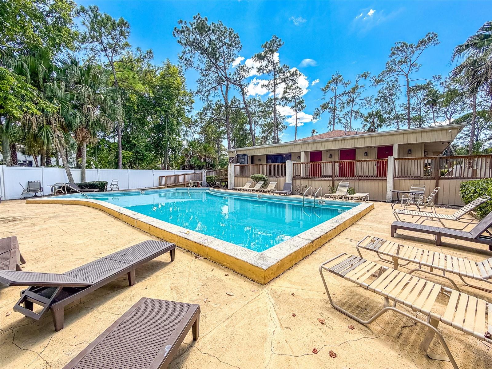 1100 MARTINIQUE DR #106, WINTER HAVEN, FL — photo 33