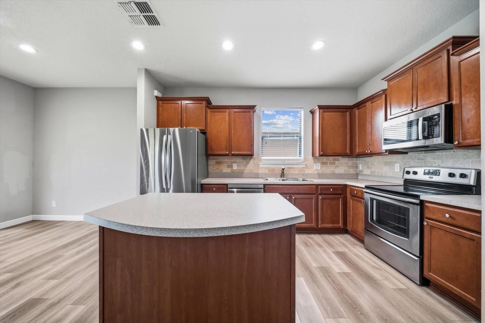 10607 55TH CT E, PARRISH, FL — photo 9