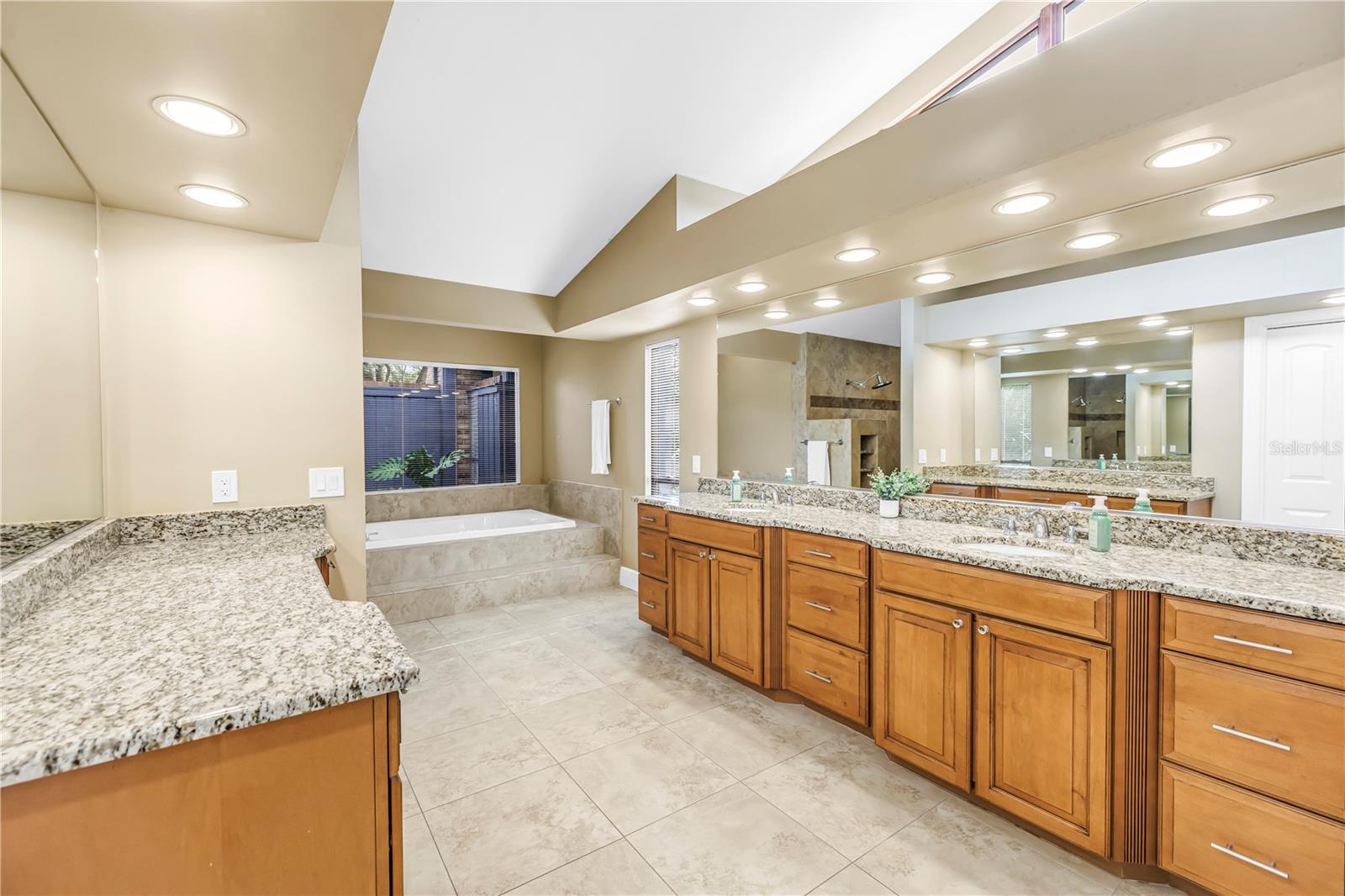 2837 SABER DR, CLEARWATER, FL — photo 25
