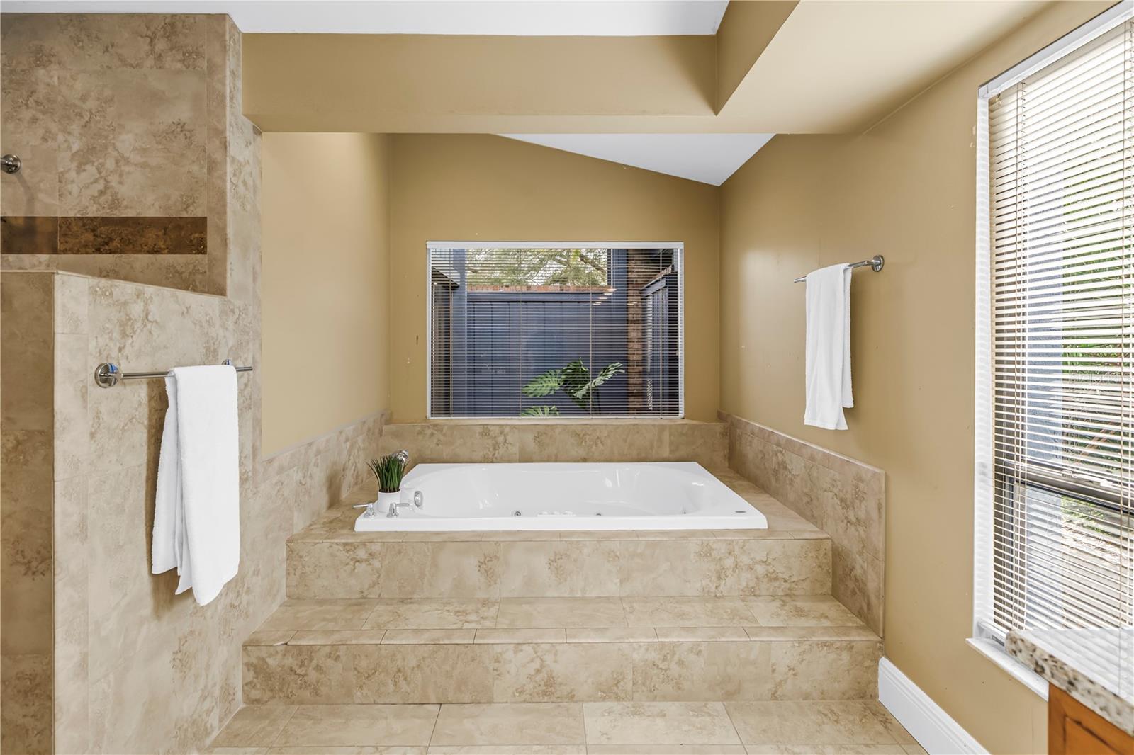 2837 SABER DR, CLEARWATER, FL — photo 27