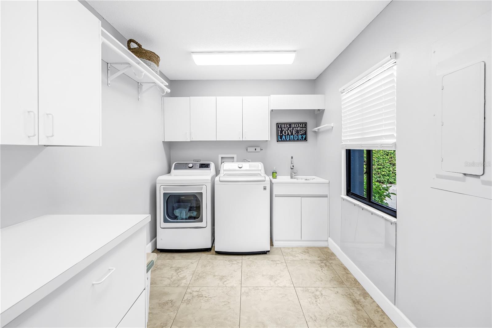 2837 SABER DR, CLEARWATER, FL — photo 40