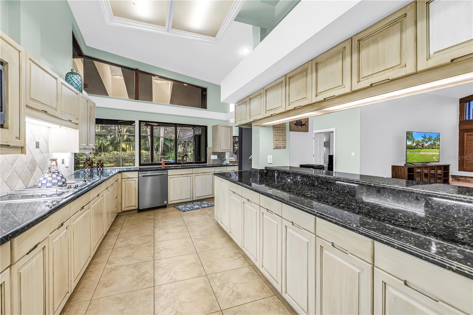 2837 SABER DR, CLEARWATER, FL — photo 44