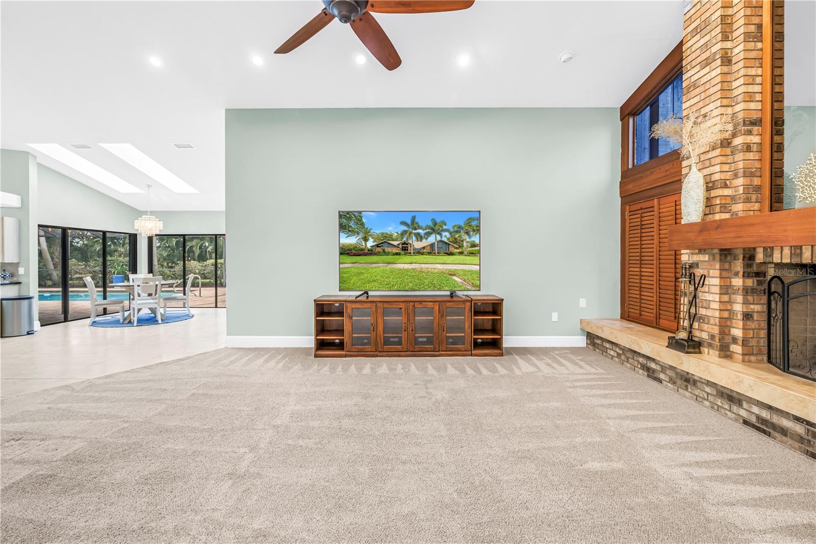 2837 SABER DR, CLEARWATER, FL — photo 57