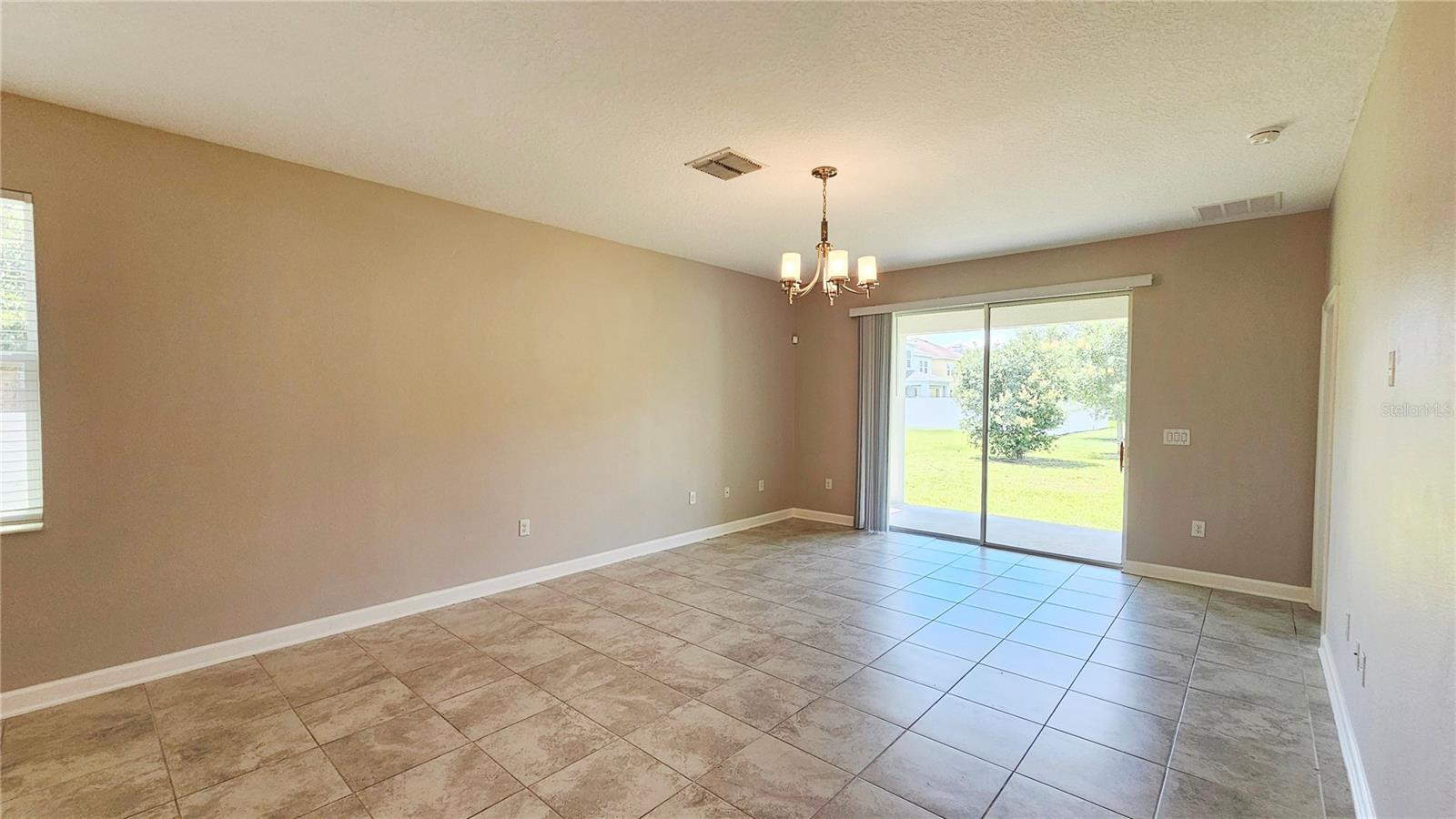 11048 SWEETGUM WOODS DR, ORLANDO, FL — photo 10
