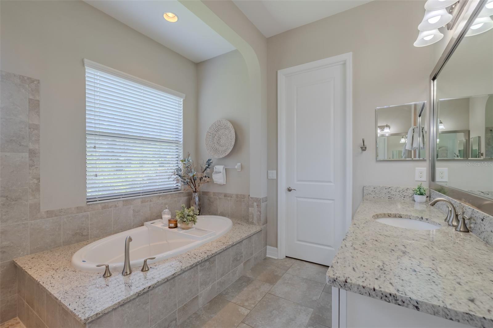 31961 SANDSPIRIT PL, WESLEY CHAPEL, FL — photo 35