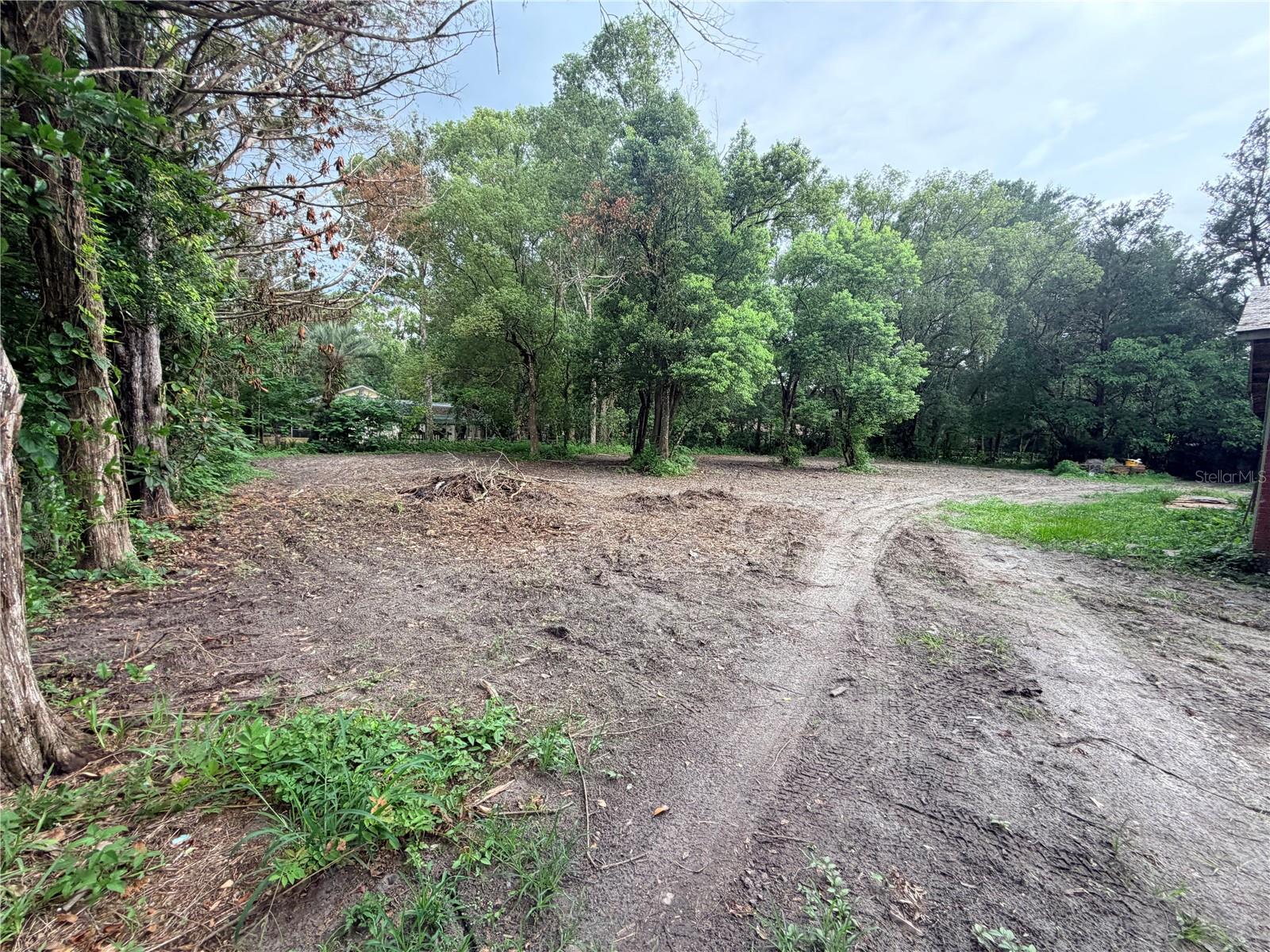 343 LINCOLN AVE, BROOKSVILLE, FL — photo 9