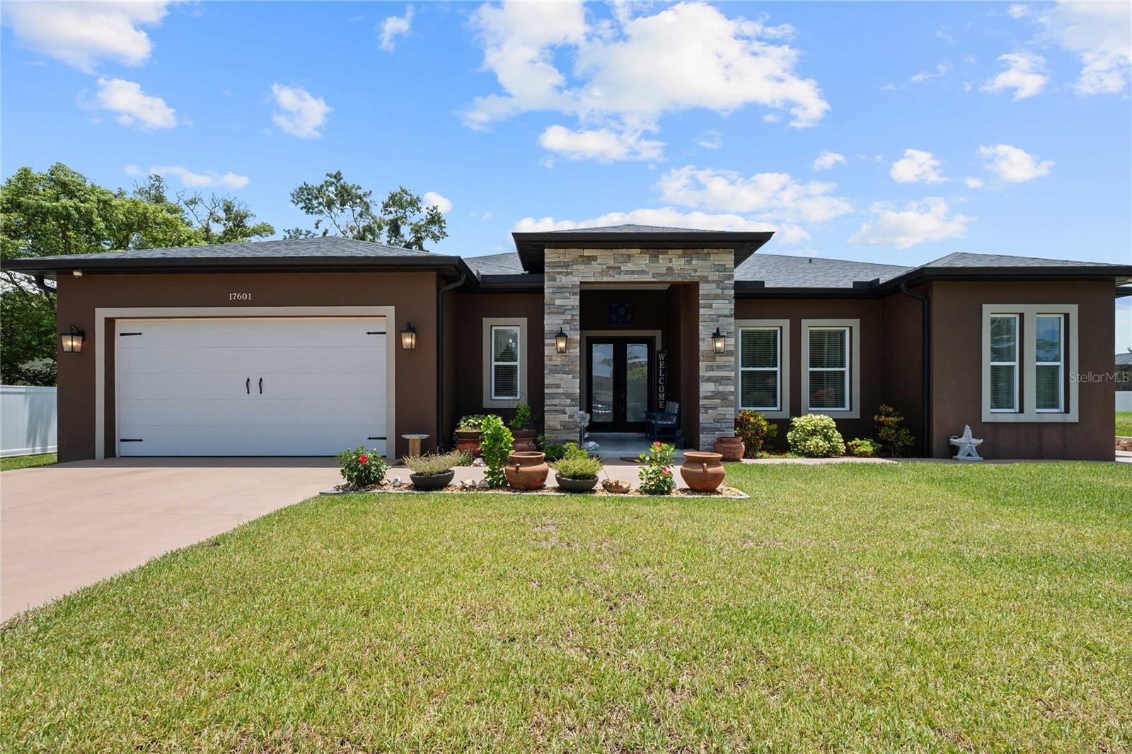 17601 HANNA RD, LUTZ, FL — photo 2
