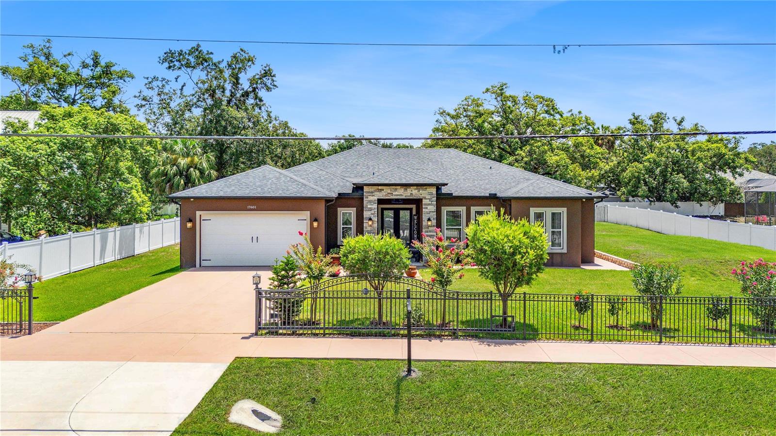 17601 HANNA RD, LUTZ, FL