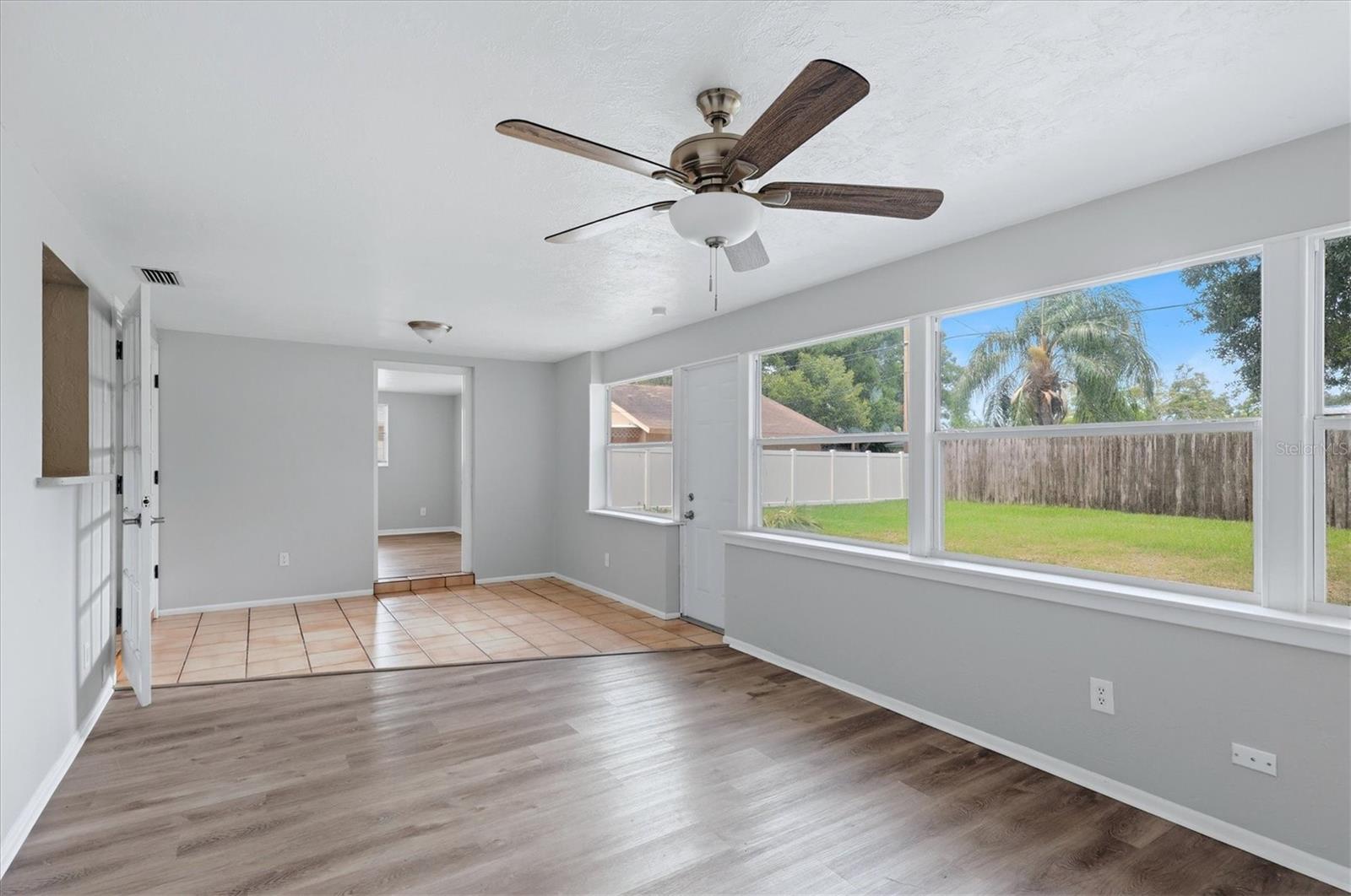 2173 FIESTA DR, SARASOTA, FL — photo 8