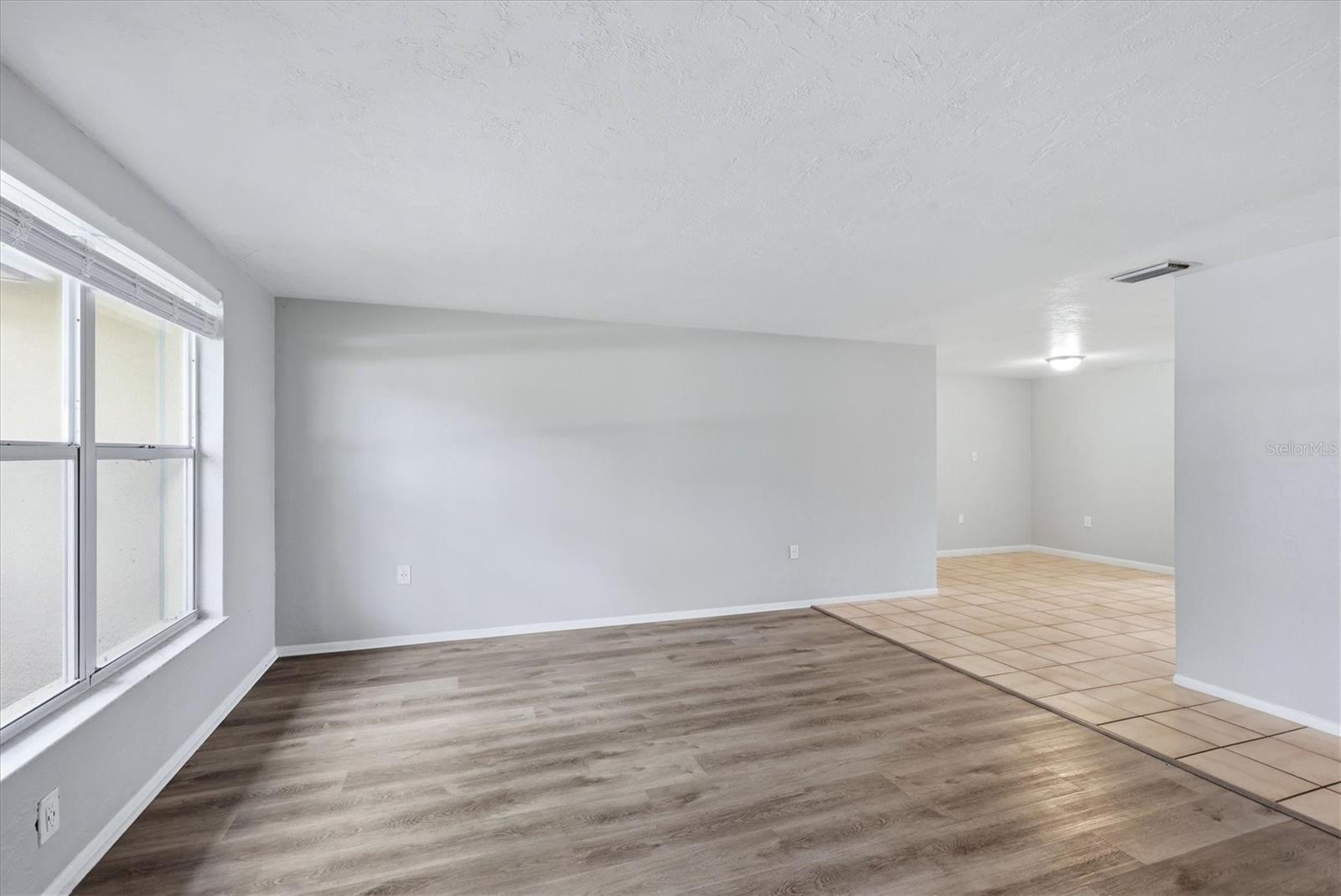 2173 FIESTA DR, SARASOTA, FL — photo 11