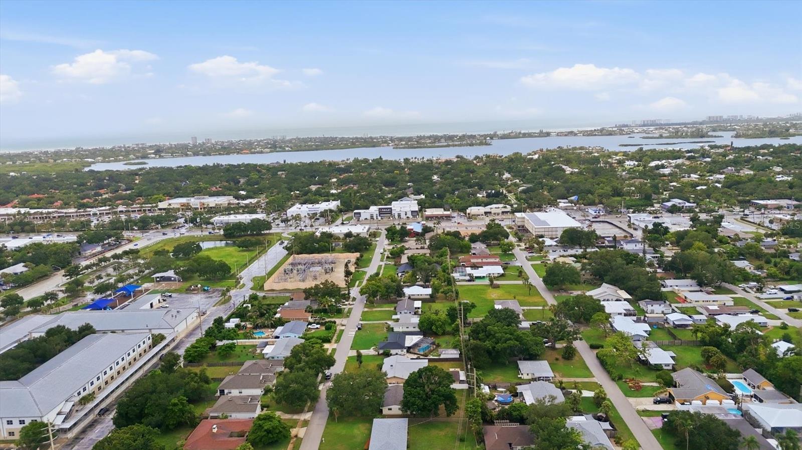 2173 FIESTA DR, SARASOTA, FL — photo 37
