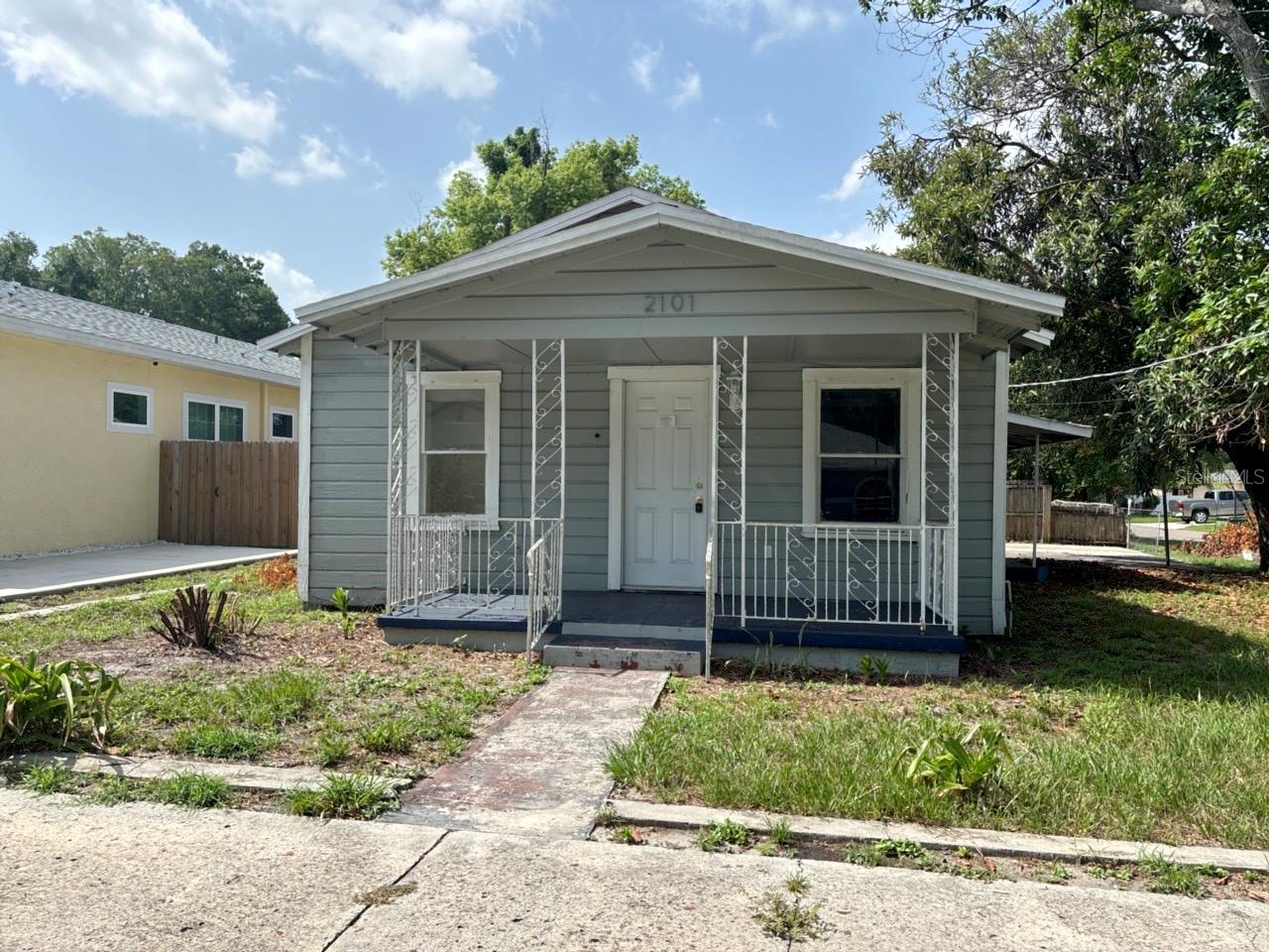 2101 E ELLICOTT ST, TAMPA, FL — photo 2