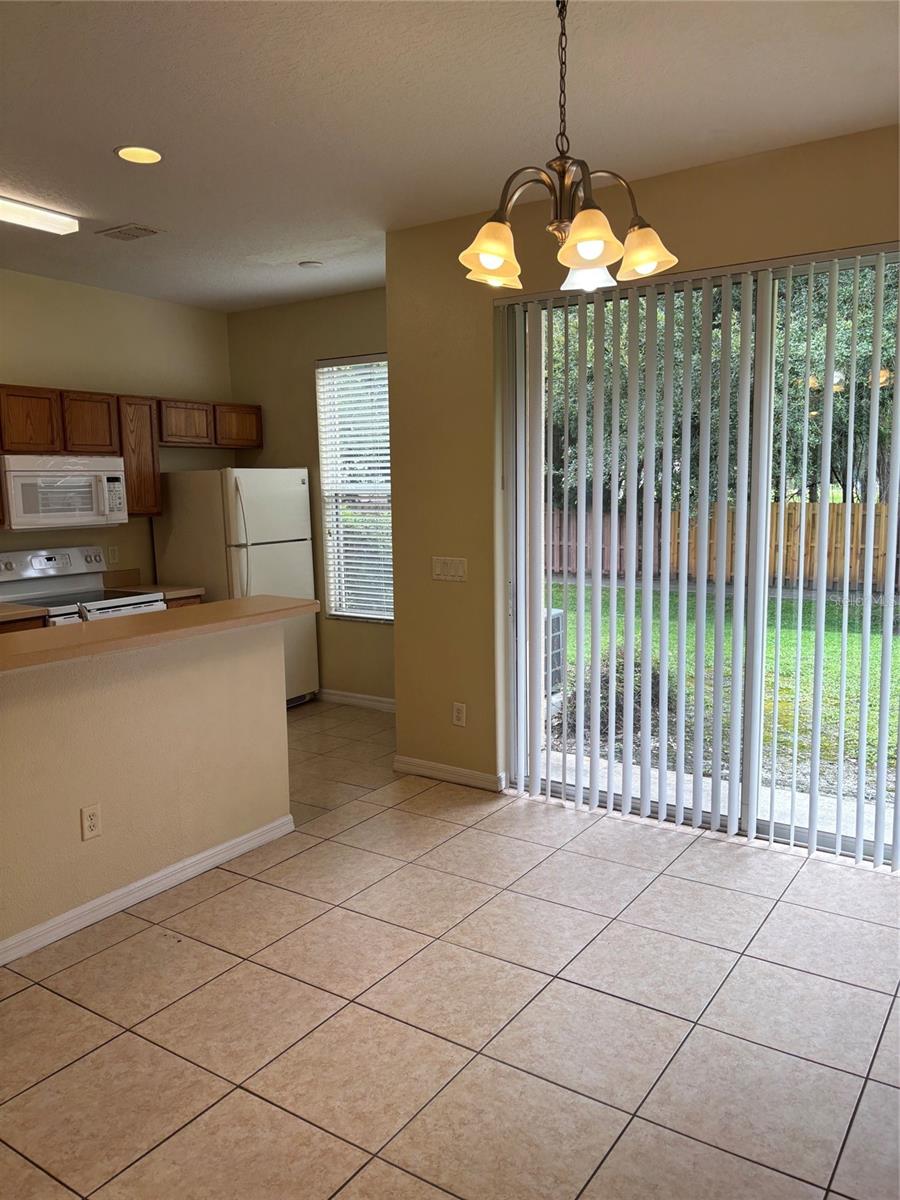 2417 TEMPLE GROVE LN, KISSIMMEE, FL — photo 6