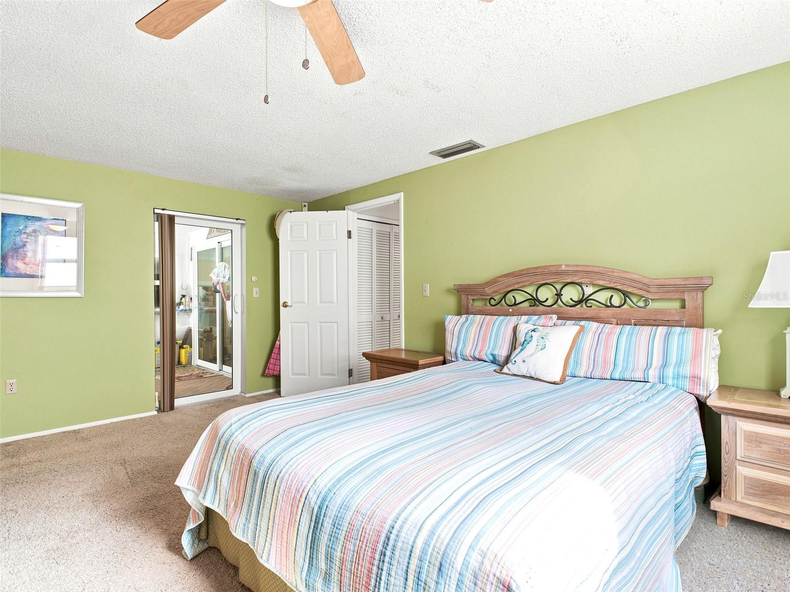 1071 PERSIMMON DR, PALM HARBOR, FL — photo 19