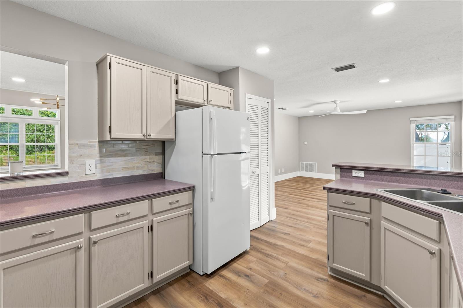 11462 COMMERCIAL ST, ORLANDO, FL — photo 14