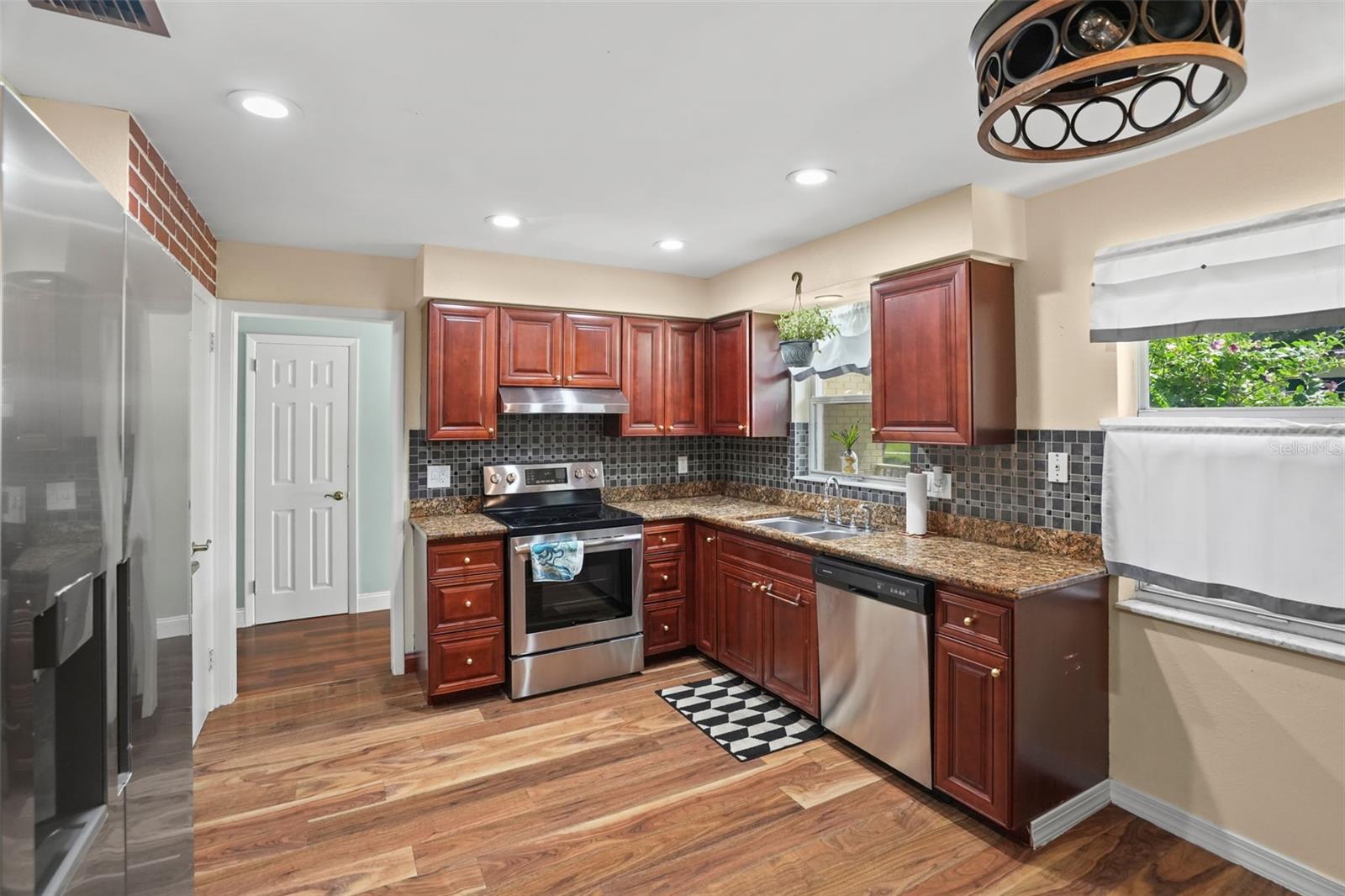 1564 SANTA MONICA DR, DUNEDIN, FL — photo 6