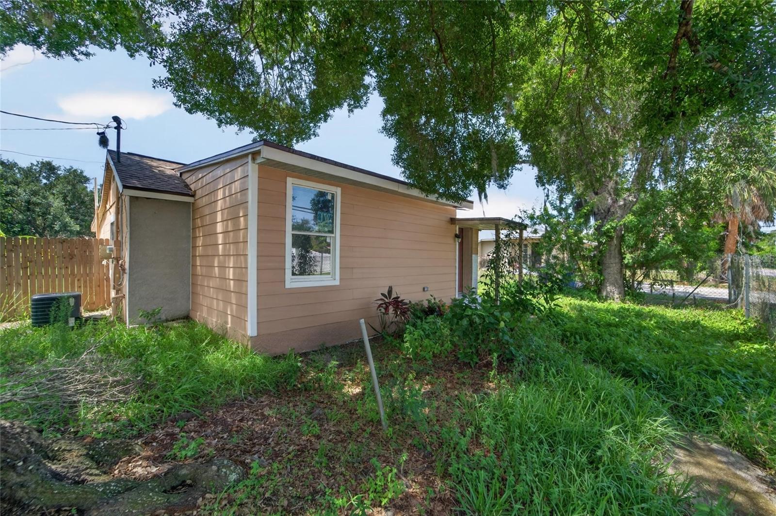 805 E SHELL POINT RD, RUSKIN, FL — photo 6