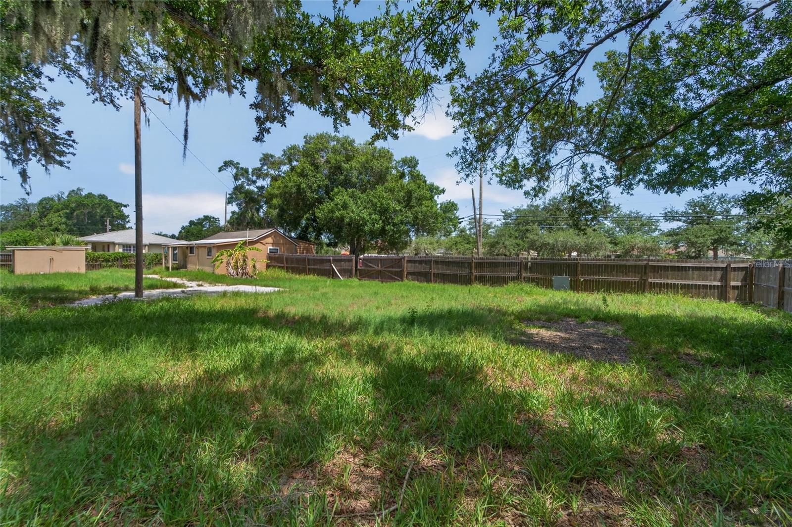 805 E SHELL POINT RD, RUSKIN, FL — photo 29