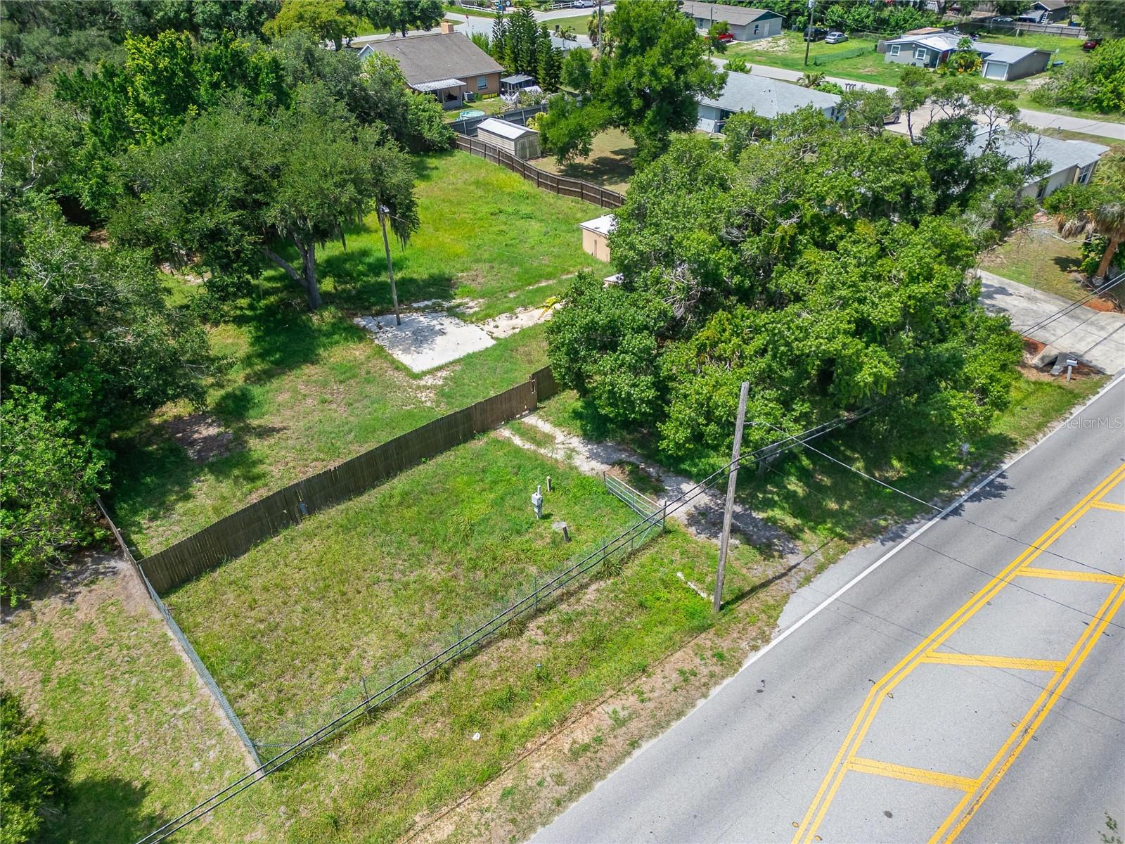 805 E SHELL POINT RD, RUSKIN, FL — photo 31
