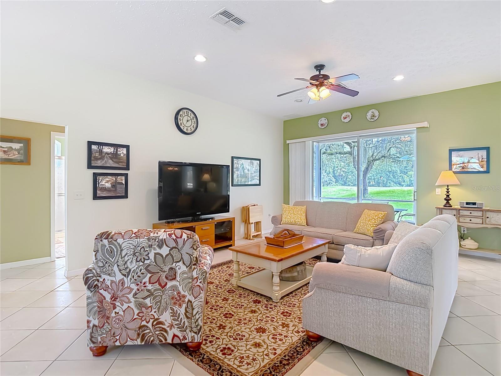 13540 PLANTATION LAKE CIR, HUDSON, FL — photo 10
