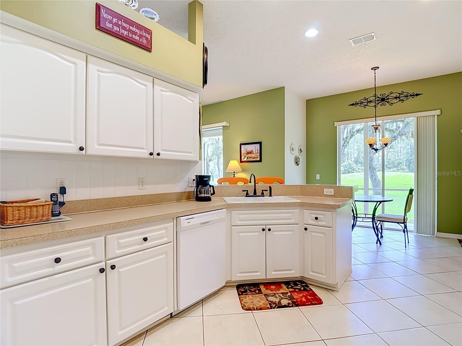 13540 PLANTATION LAKE CIR, HUDSON, FL — photo 18