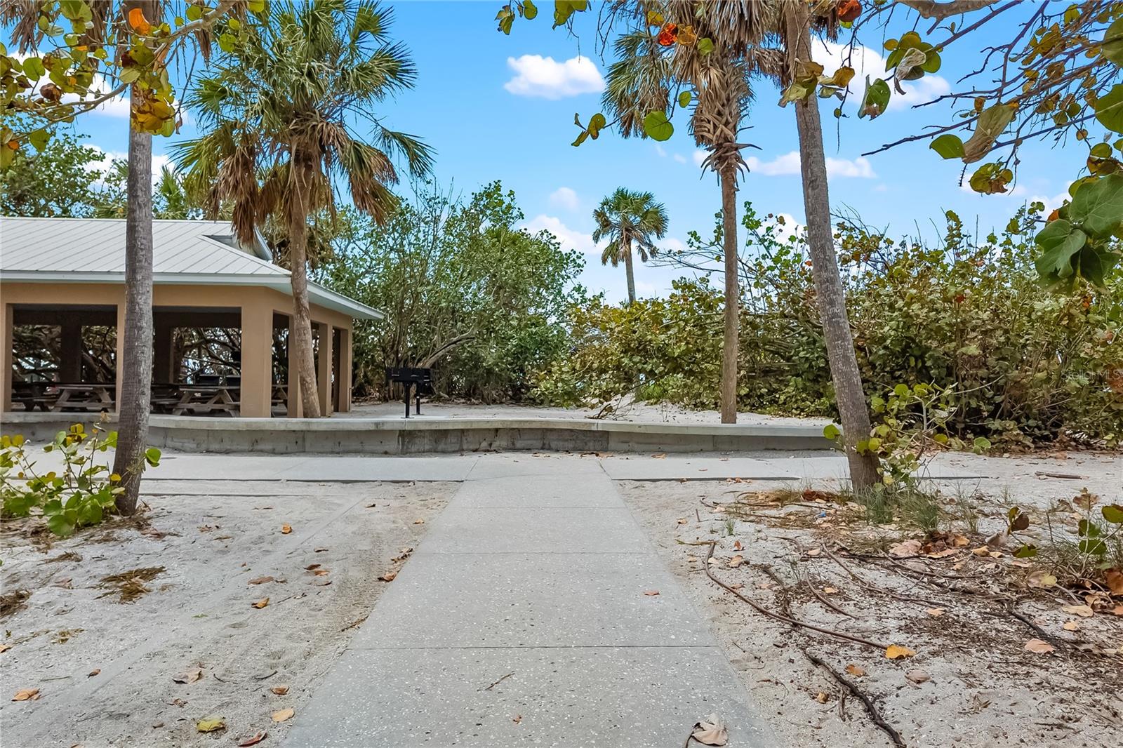 10868 TARFLOWER DR, VENICE, FL — photo 97
