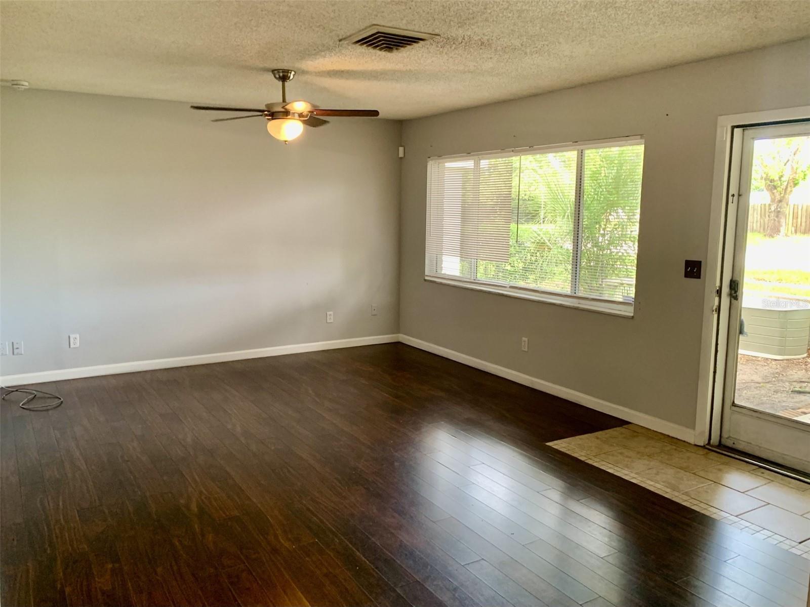 5050 29TH AVE N, ST PETERSBURG, FL — photo 3