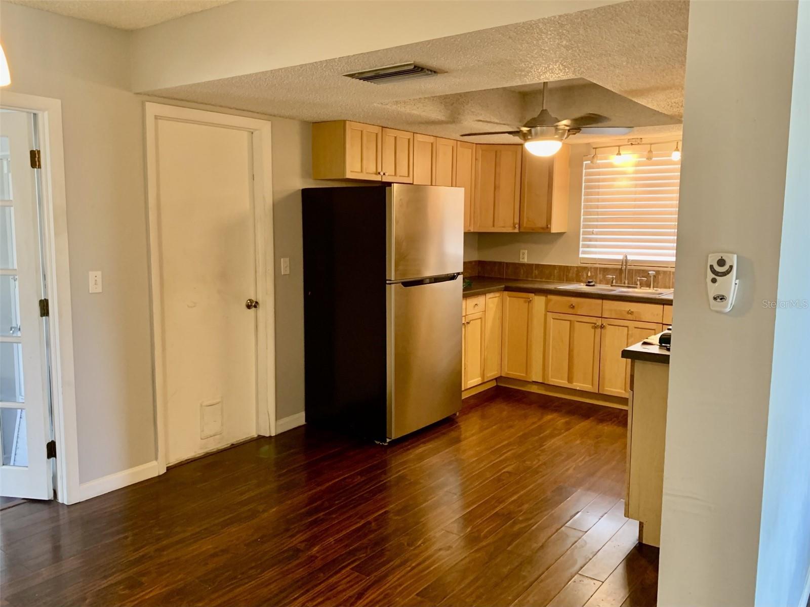 5050 29TH AVE N, ST PETERSBURG, FL — photo 5