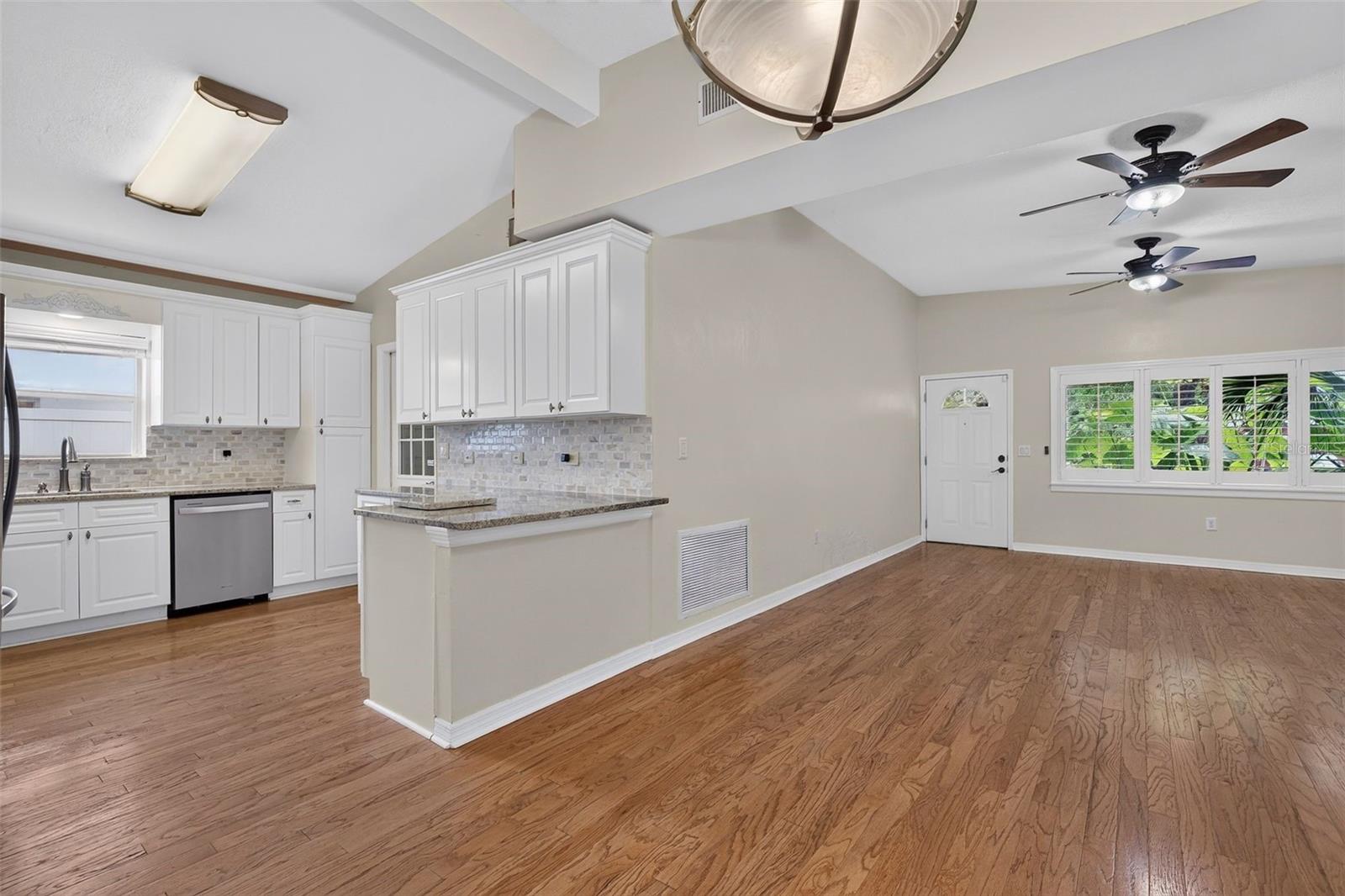 12496 136TH LN, LARGO, FL — photo 3