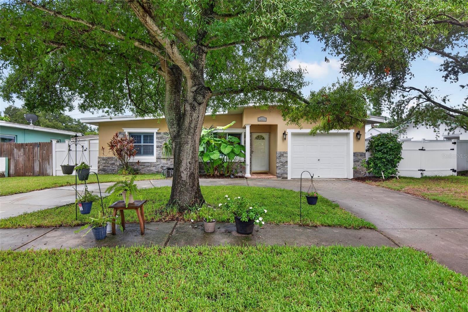 12496 136TH LN, LARGO, FL — photo 42