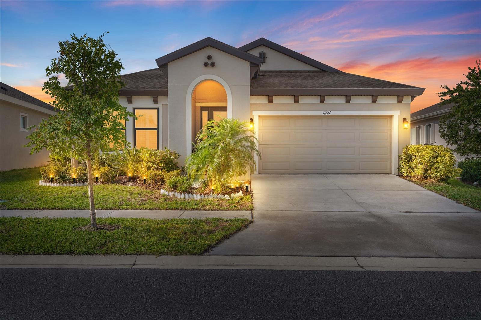 6227 GOLDEN NETTLE DR, APOLLO BEACH, FL