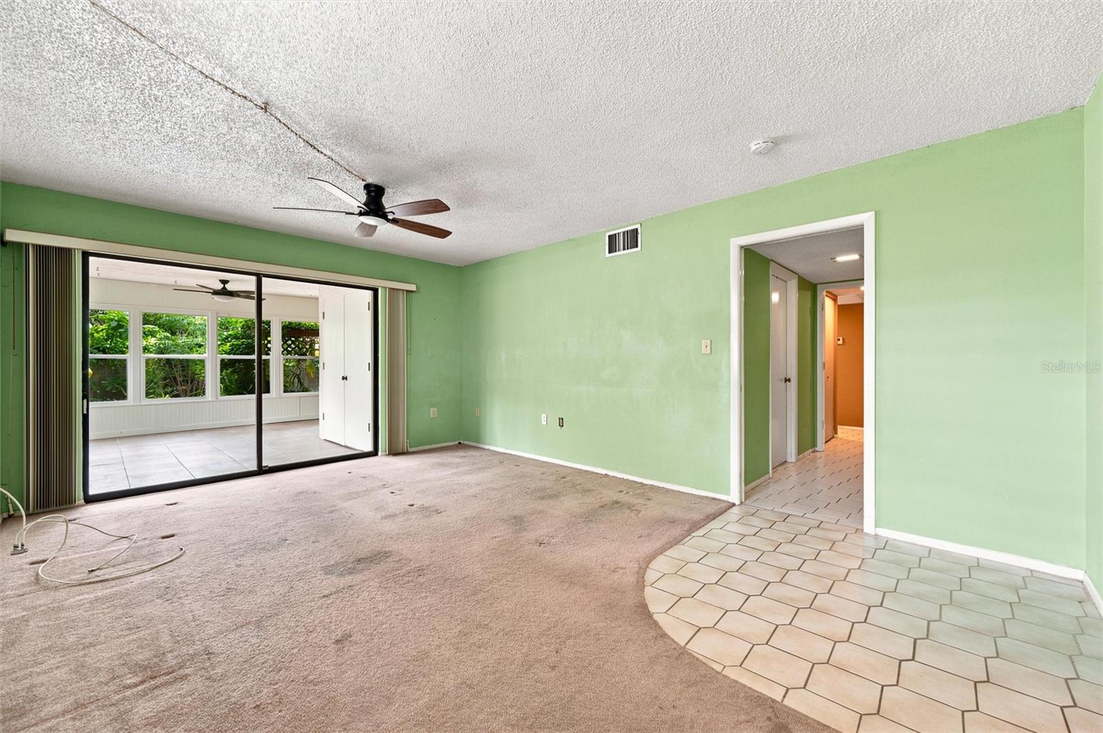 240 SHERWOOD DR, BRADENTON, FL — photo 11