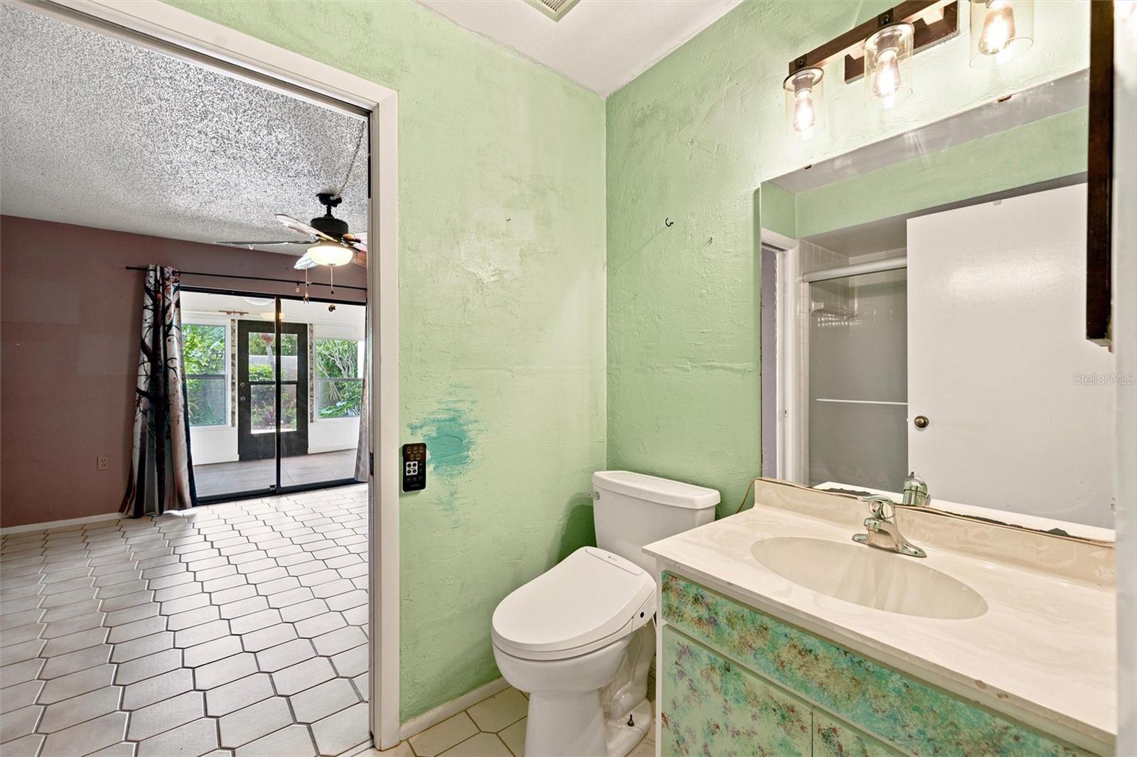 240 SHERWOOD DR, BRADENTON, FL — photo 19