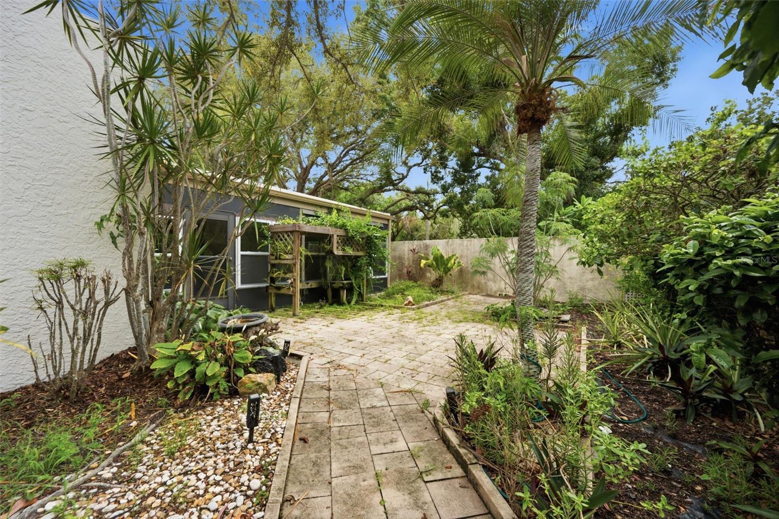 240 SHERWOOD DR, BRADENTON, FL — photo 29
